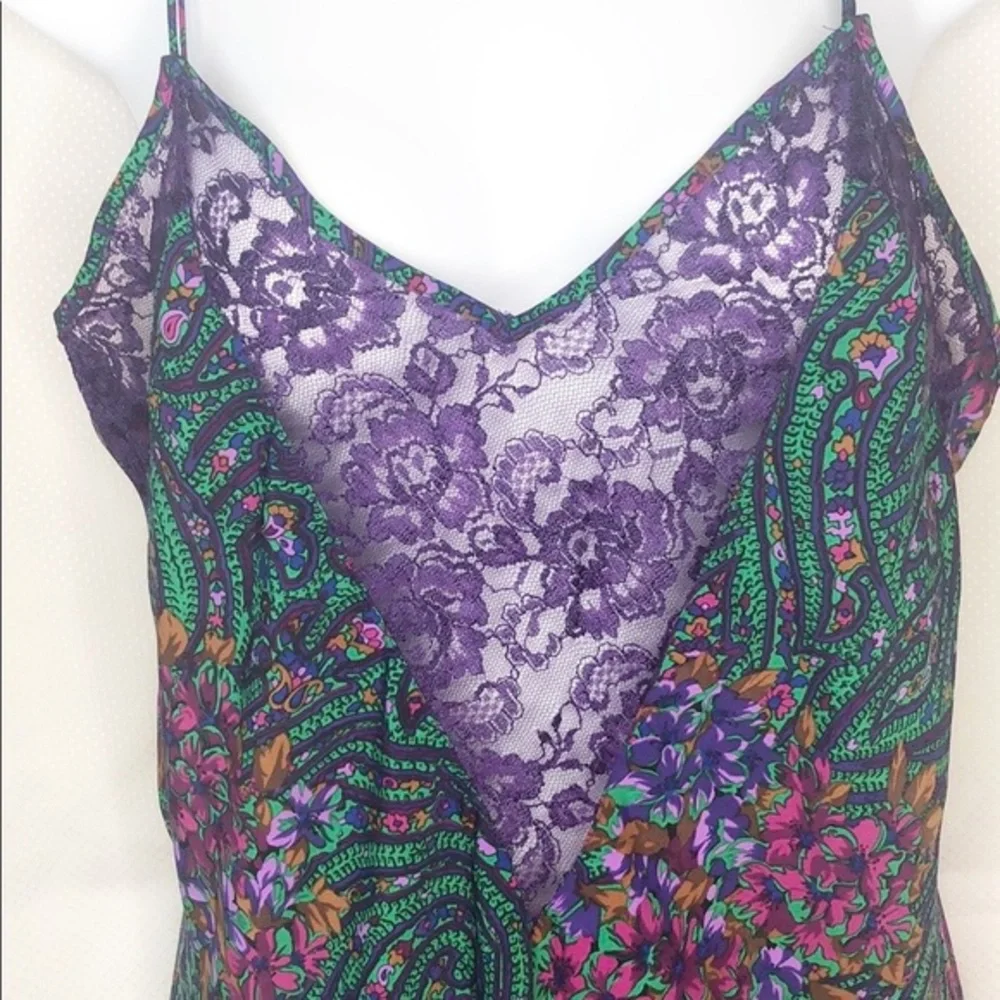 Victoria’s Secret vintage gold label chemise L